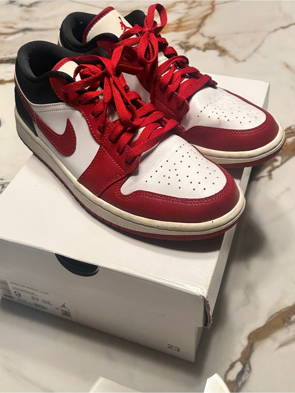 Nike Air Jordan 1 Low - White/Red